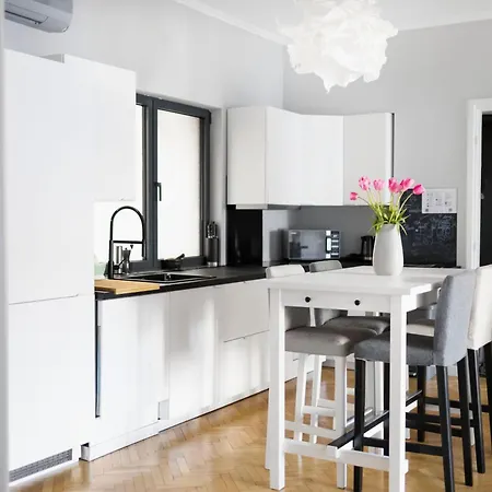 Your Deluxe Home In Bucharest Center Exterior photo