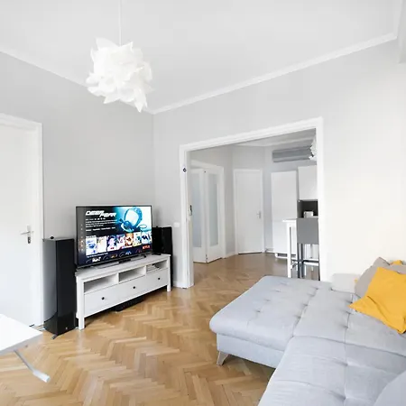 Your Deluxe Home In Bucharest Center Exterior photo
